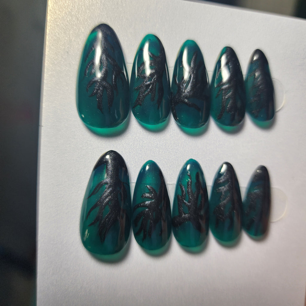 Witchy Black Tree Dark Evergreen Jelly Press-On Nails