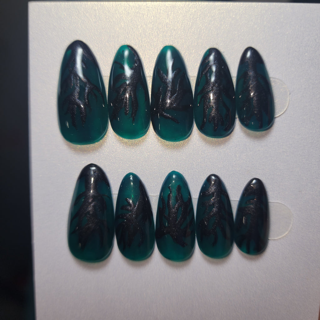 Witchy Black Tree Dark Evergreen Jelly Press-On Nails