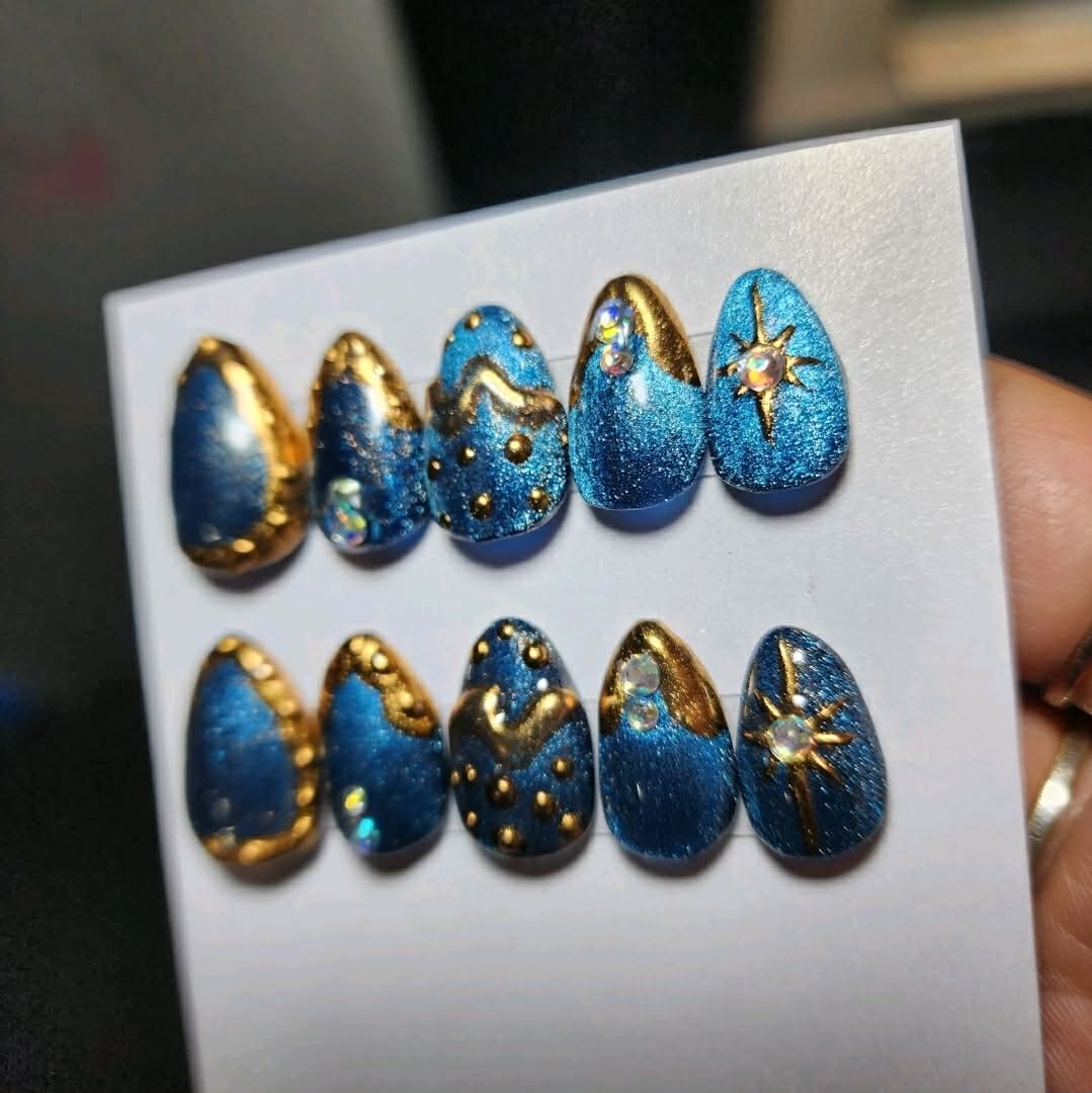Handmade Royal Blue Cat Eye & Gold Chrome Celestial Press-On Nails | Medium Extra Short Almond