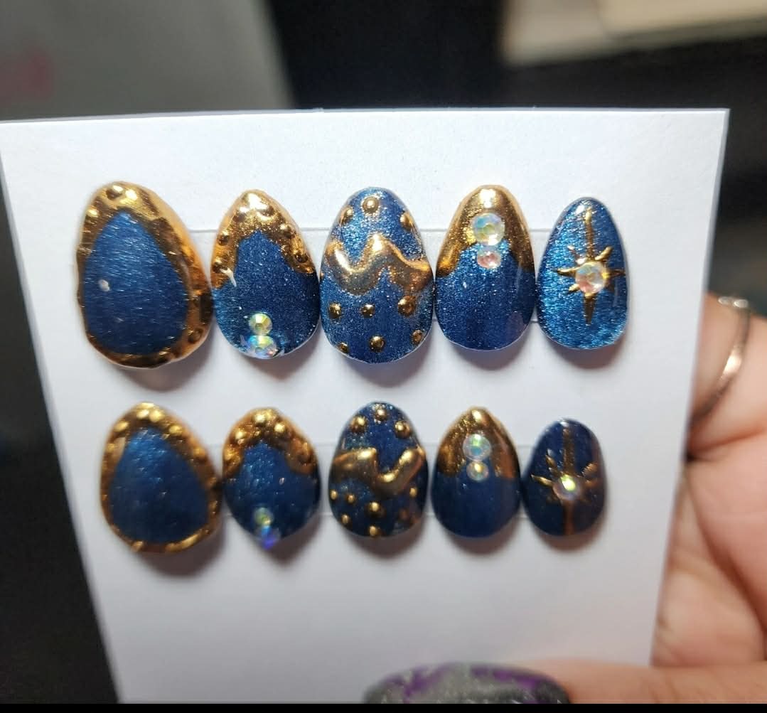 Handmade Royal Blue Cat Eye & Gold Chrome Celestial Press-On Nails | Medium Extra Short Almond