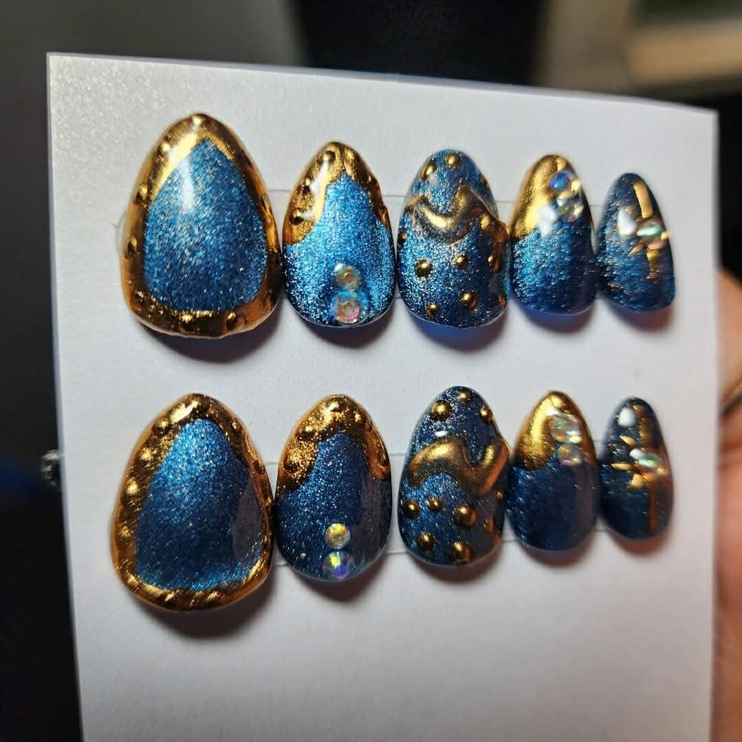 Handmade Royal Blue Cat Eye & Gold Chrome Celestial Press-On Nails | Medium Extra Short Almond