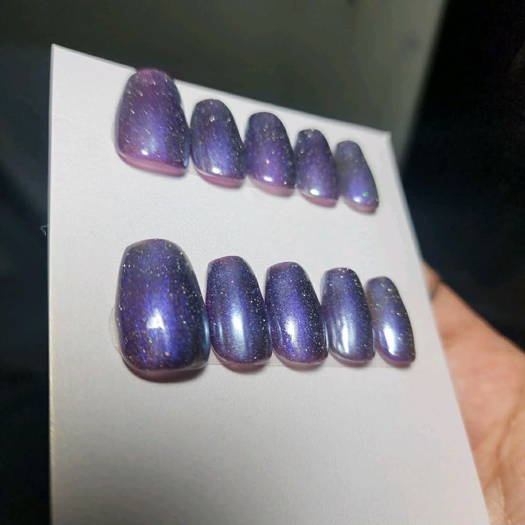 Handmade Mystical Color Shifting Gel Press-On Nails | Purple to Gold | Medium Coffin