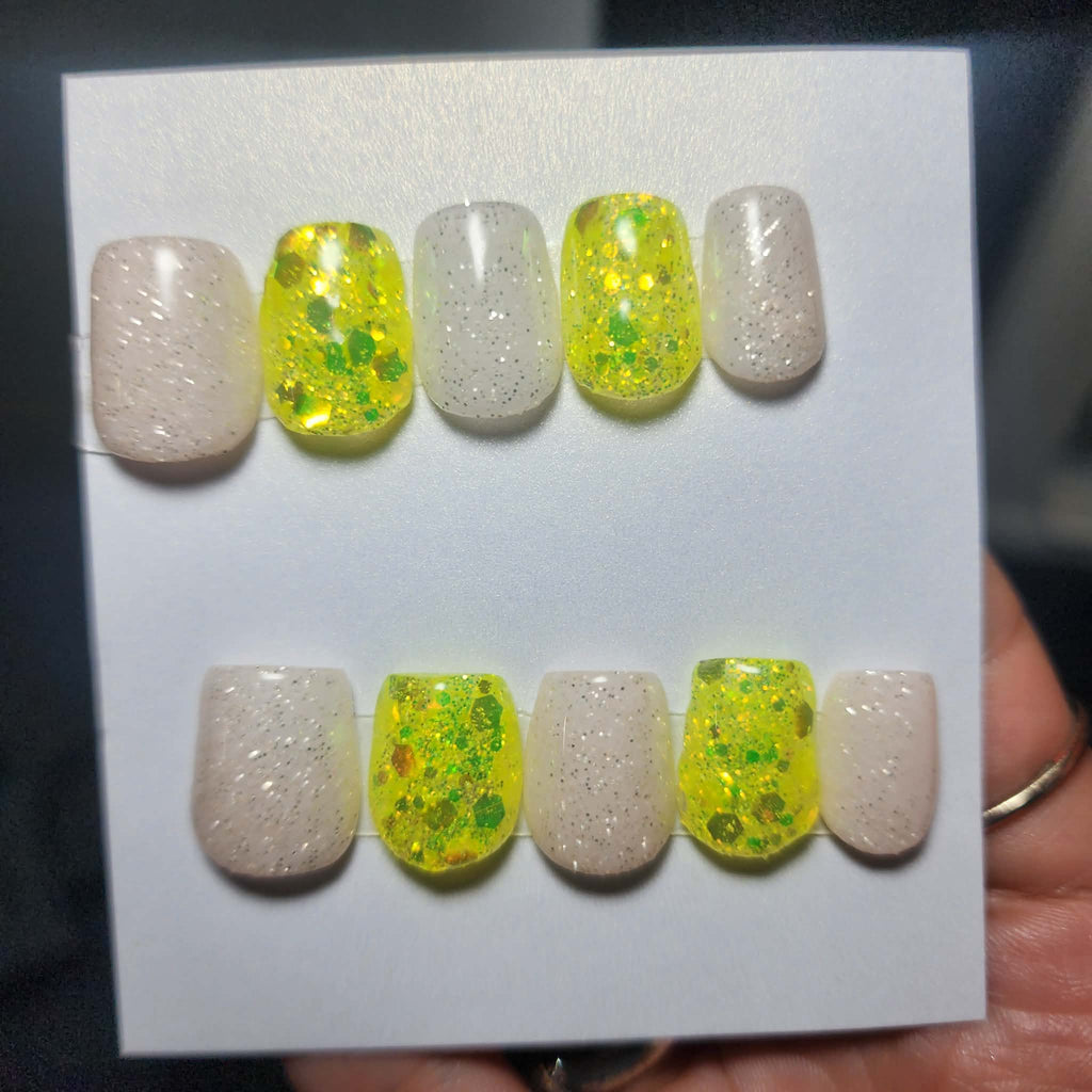 Handmade Lemon Drop Glitter Acrylic Press-On Nails | Medium Extra Short Square