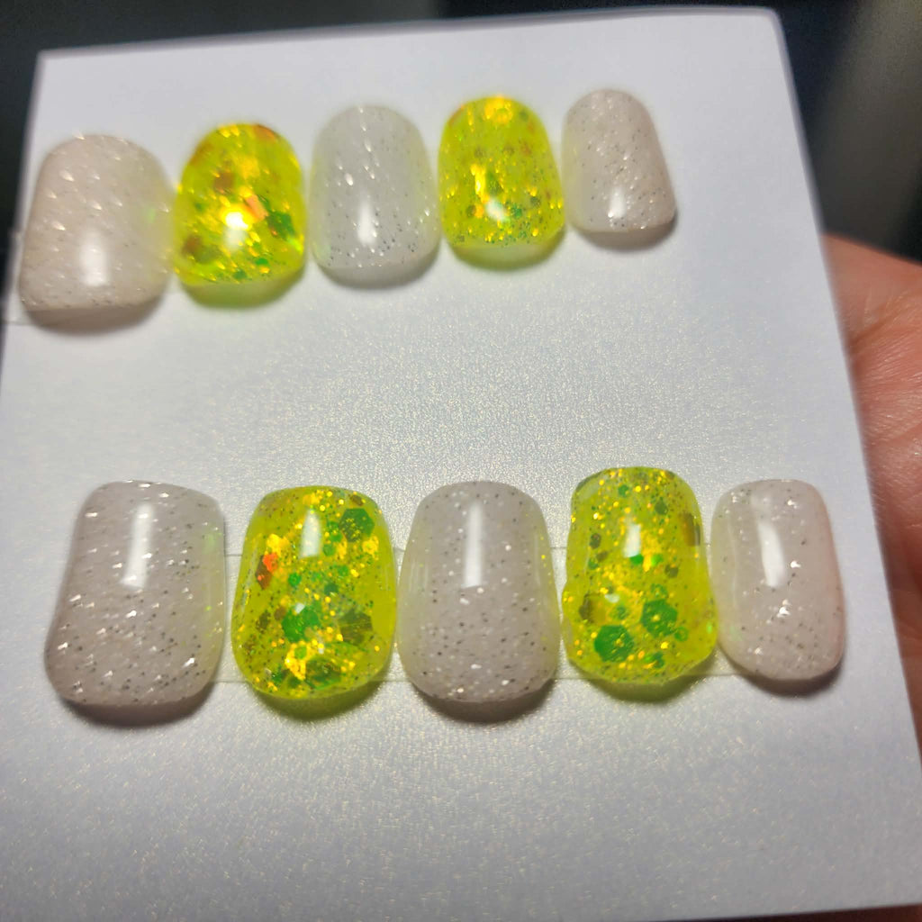 Handmade Lemon Drop Glitter Acrylic Press-On Nails | Medium Extra Short Square